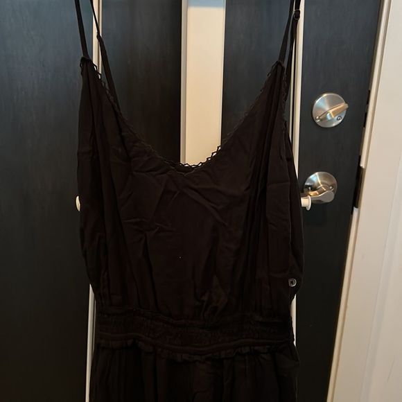 Wilfred aritzia black midi length jumpsuit  with elastic waist. Medium - Picture 2 of 4